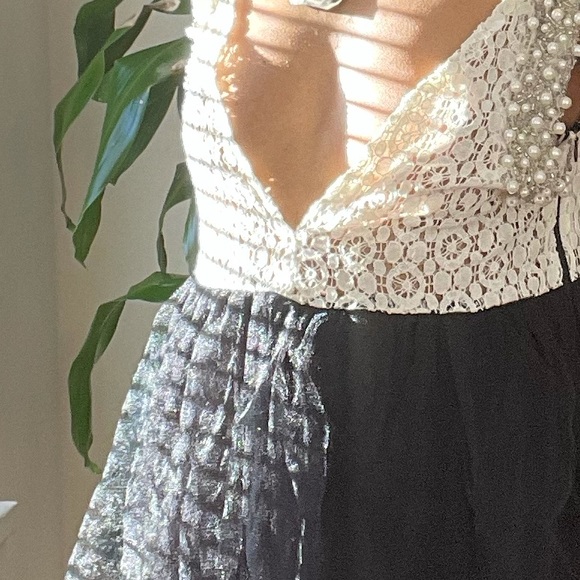 Lace Pearl and Tulle Cocktail Dress - Picture 5 of 12